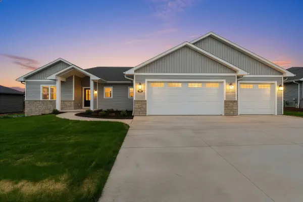 335 BROOKLINE AVE, De Pere, WI 54115