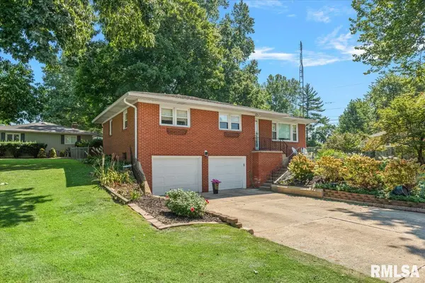 14 HACKNEY LN, Springfield, IL 62702