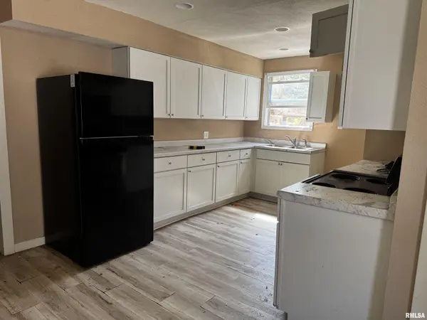 1312 ENTERPRISE ST, Springfield, IL 62702