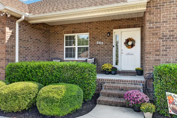 416 Colonial Dr, Winchester, TN 37398