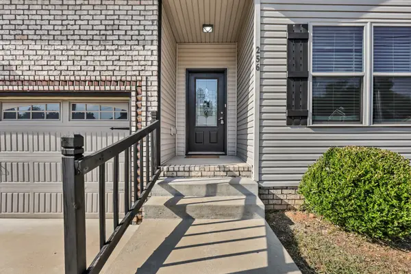 256 Azalea Dr, Oak Grove, KY 42262