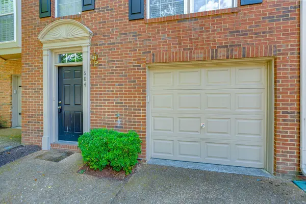 684 Huffine Manor Cir, Franklin, TN 37067