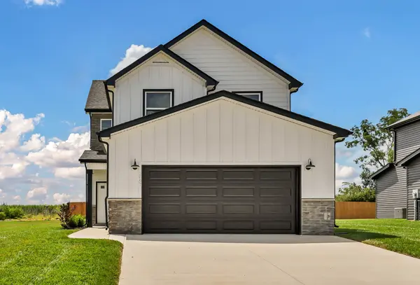 2697 Brewster Dr, Clarksville, TN 37042