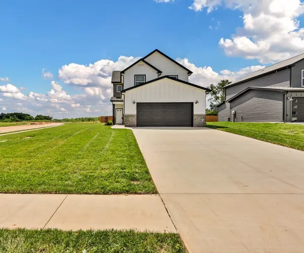 2697 Brewster Dr, Clarksville, TN 37042