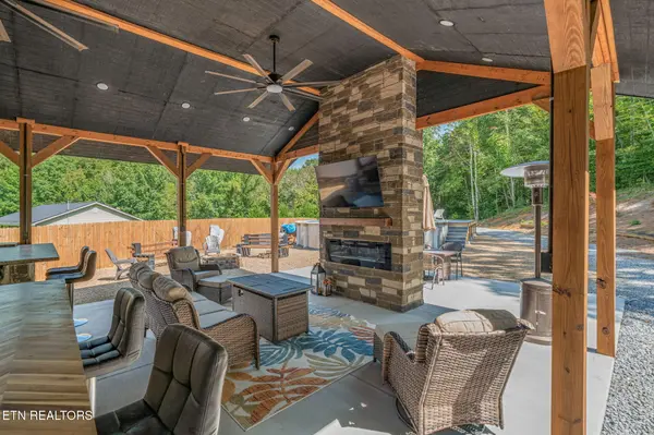 221 Pearl Meadows Way, Del Rio, TN 37727