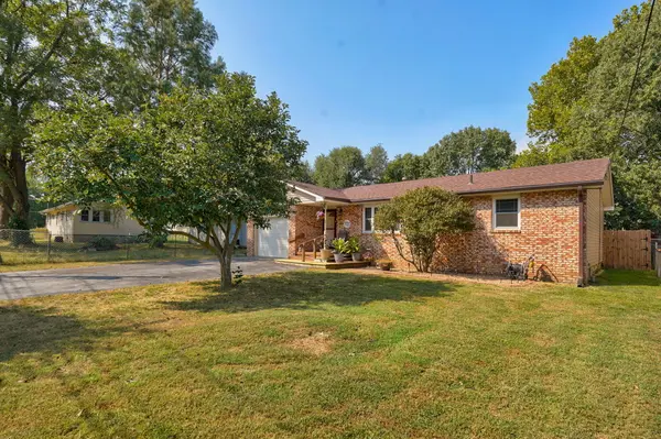 2223 N Roosevelt AVE, Springfield, MO 65803