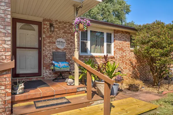 2223 N Roosevelt AVE, Springfield, MO 65803