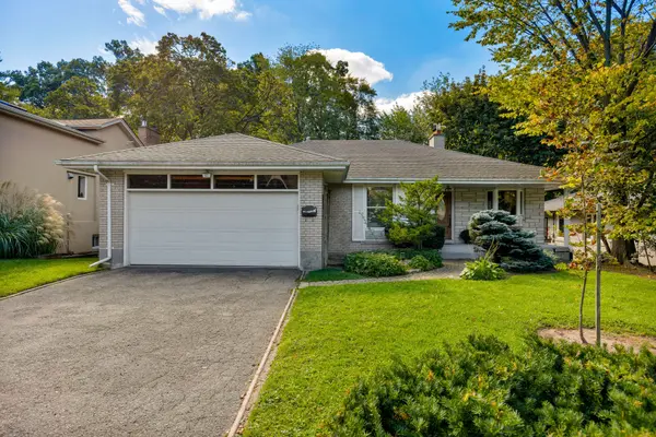 63 Twyford RD, Toronto W08, ON M9A 1W5