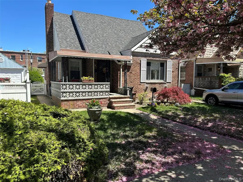 4735 196th PL, Flushing, NY 11358