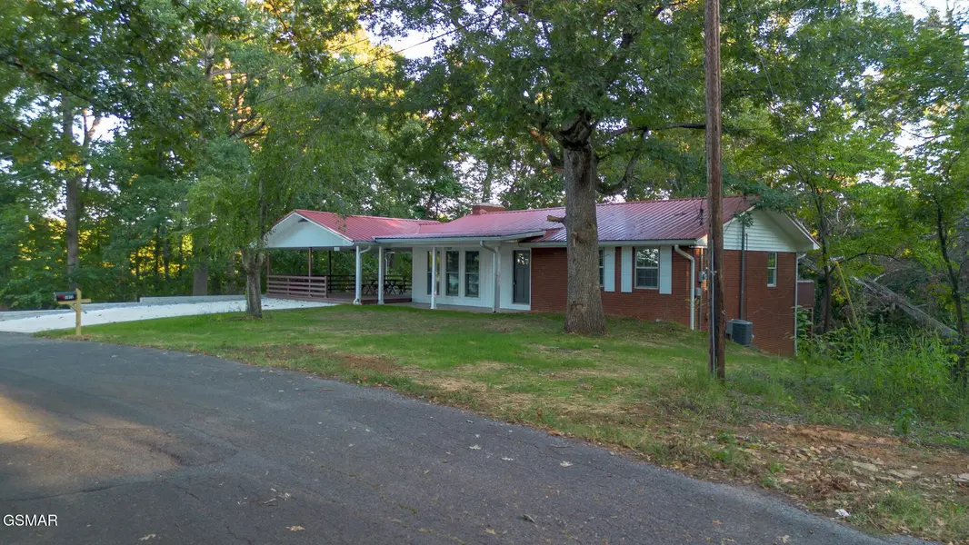 1072 Sunset Circle, Newport, TN 37821