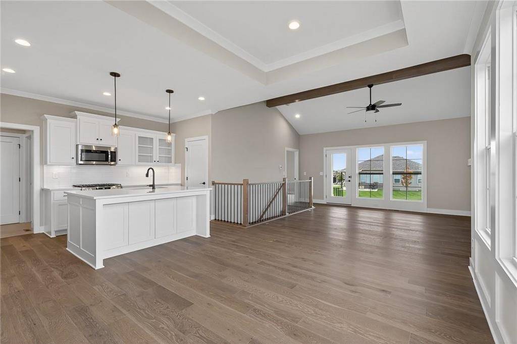 8281 Brockway ST, Lenexa, KS 66220