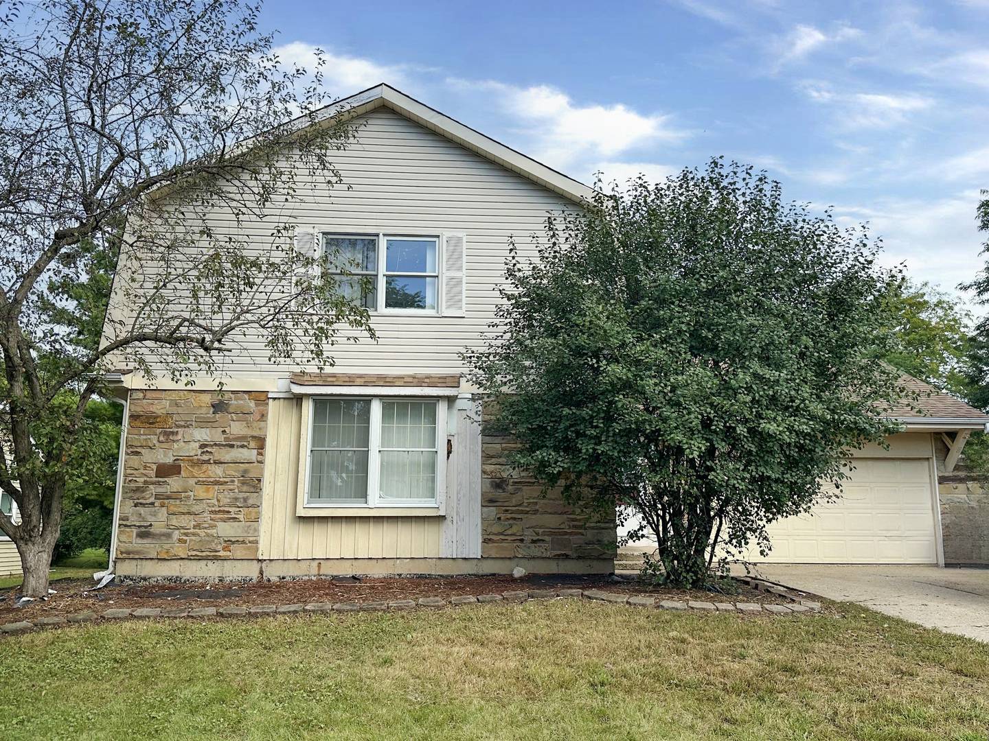 700 Butterfield DR, Algonquin, IL 60102