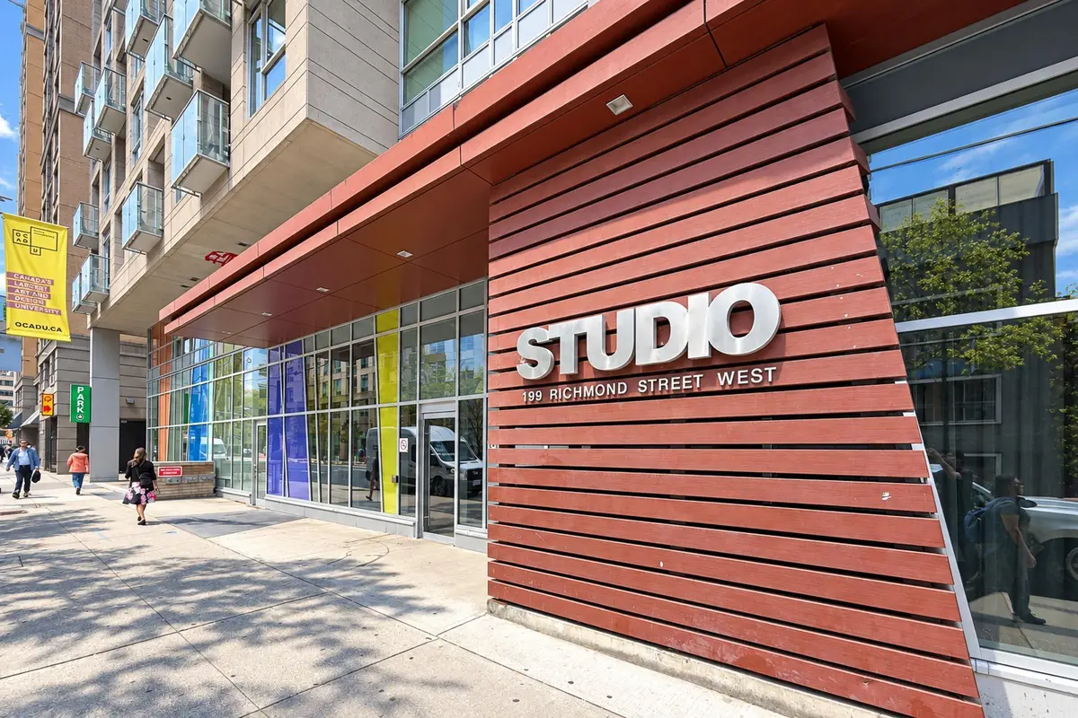 199 Richmond ST W #1404, Toronto C01, ON M5V 0H4