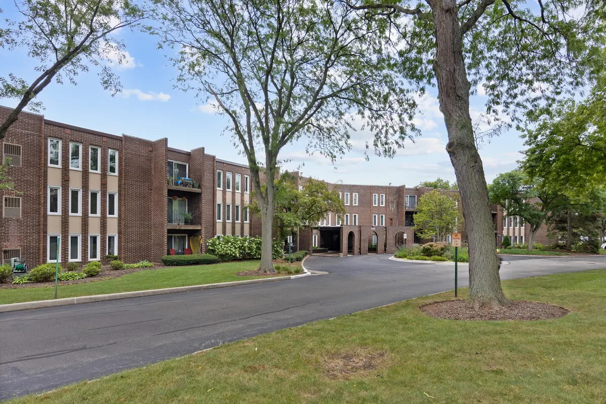 1430 Sandstone DR #115, Wheeling, IL 60090