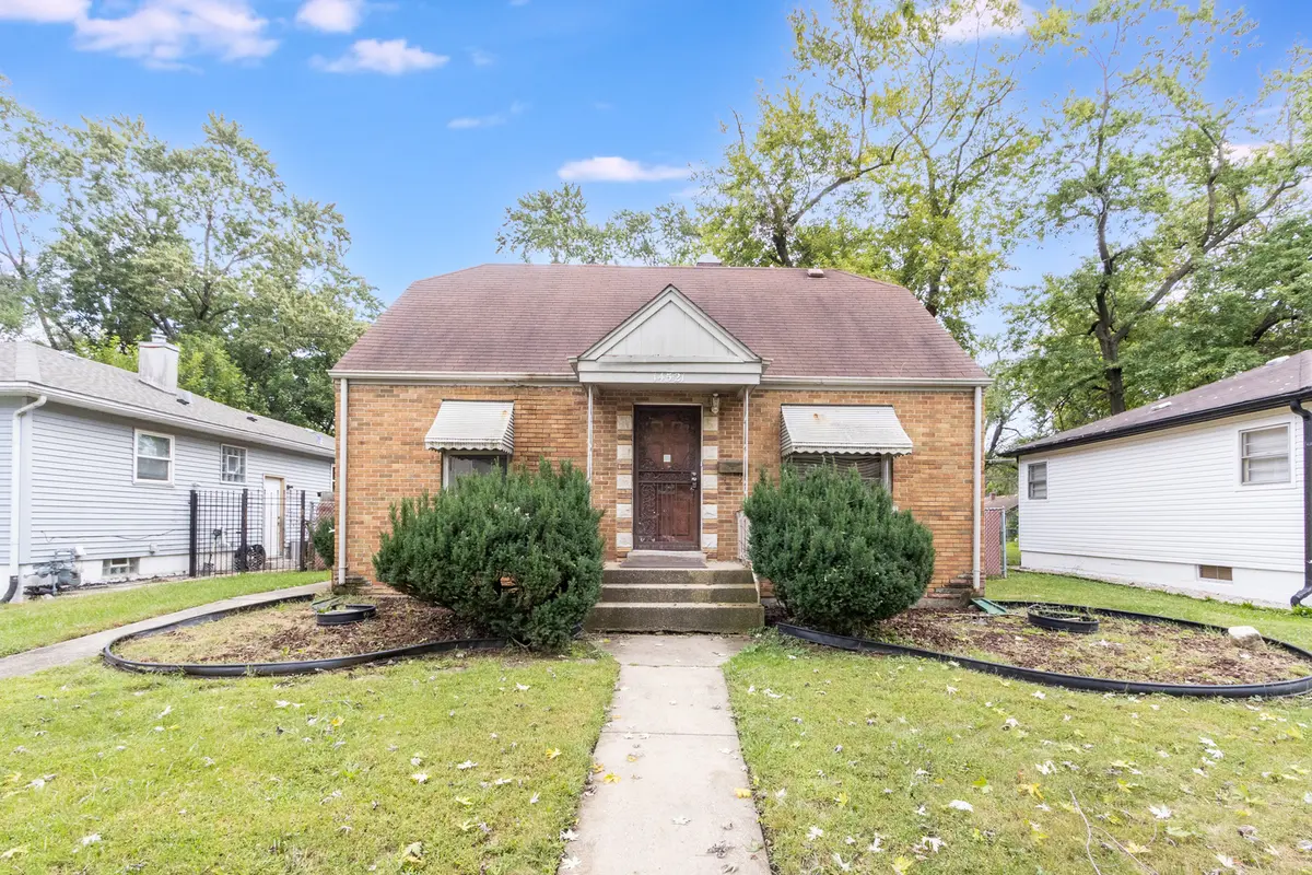 14521 Lexington AVE, Harvey, IL 60426