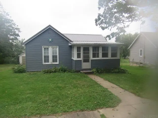 110 Anamosa Avenue, Onslow, IA 52321