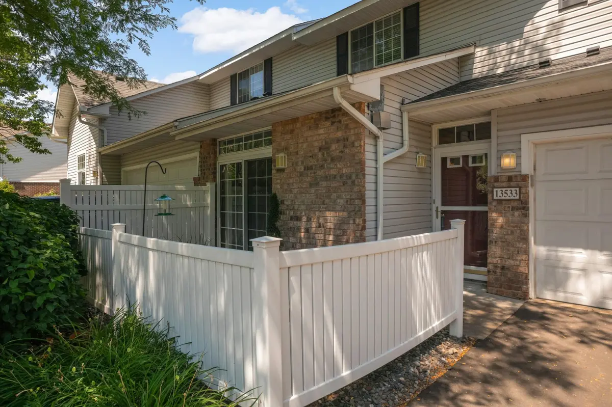 13533 Carmody DR, Eden Prairie, MN 55344