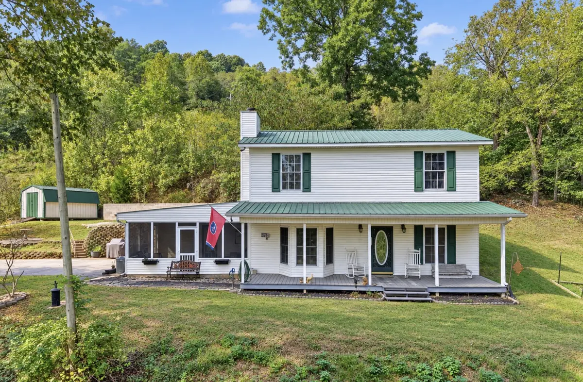 394 Lou Dr, Dowelltown, TN 37059