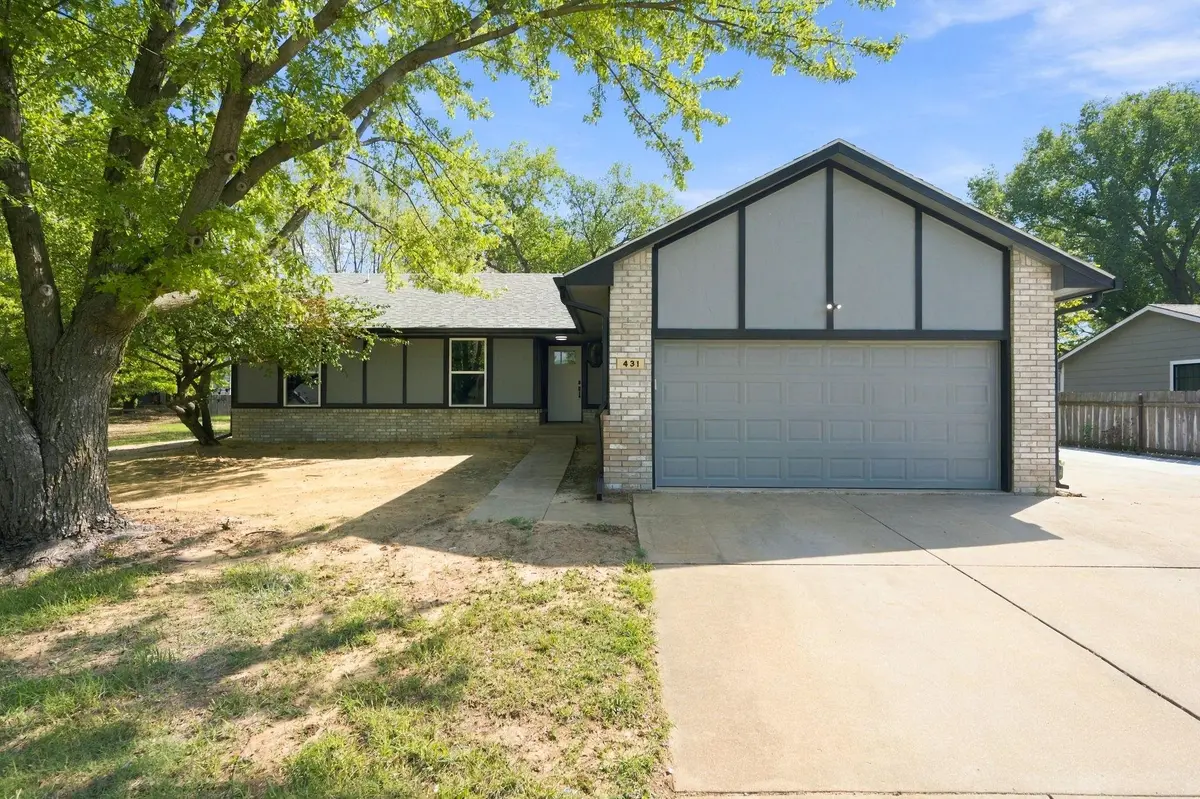 431 W White Tail St, Derby, KS 67037