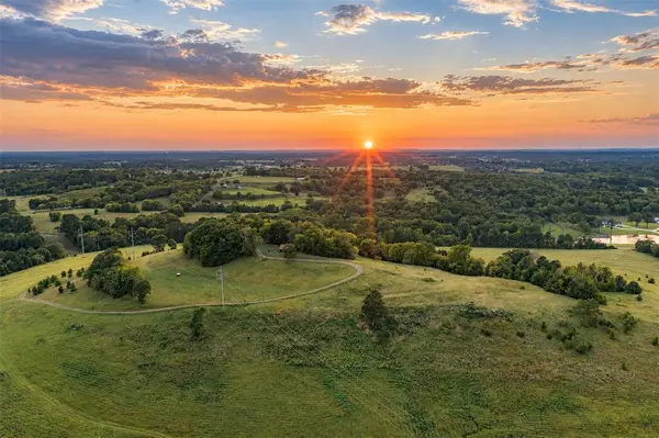500 County Road 3805, Bullard, TX 75757
