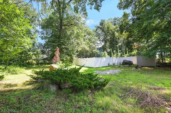 74 Leather Stocking Path, Lincoln Park Boro, NJ 07035