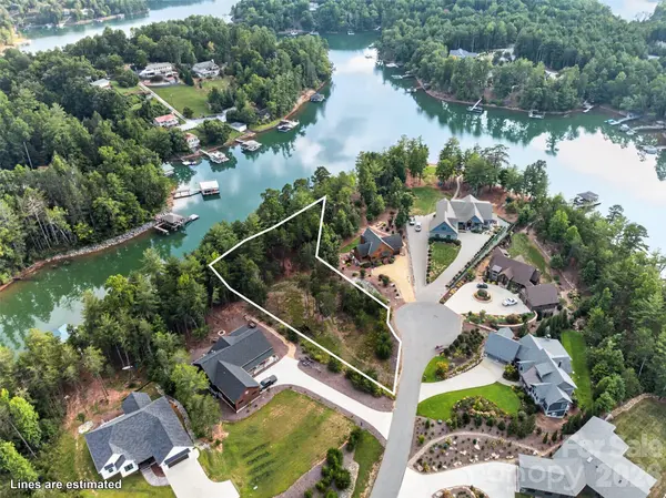 3089 W Moonlight PL, Morganton, NC 28655