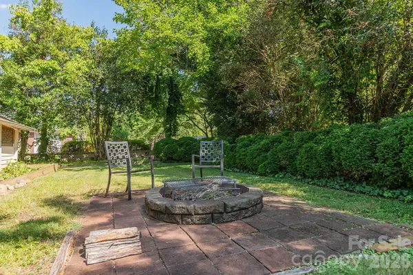 403 Fairview DR, Lexington, NC 27292