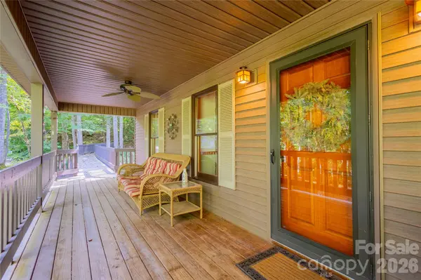 1221 Sam CV, Robbinsville, NC 28771