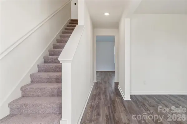 925 Kinnerton TRL, Spartanburg, SC 29301