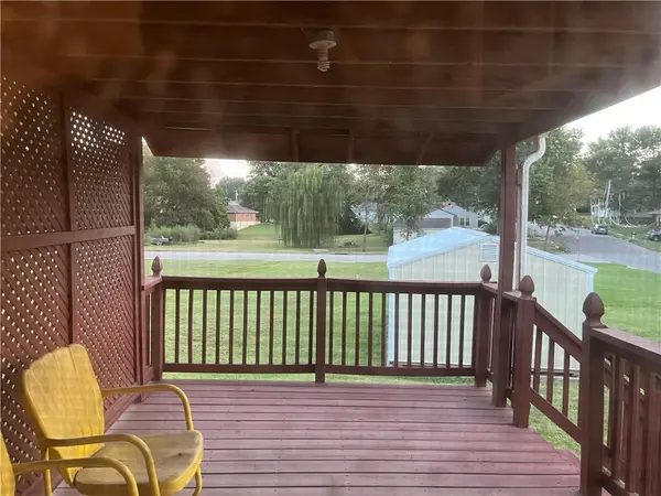 625 W 26th St ST #W, Higginsville, MO 64037