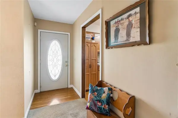 22324 S North Hedgewood Hills RD, Peculiar, MO 64078