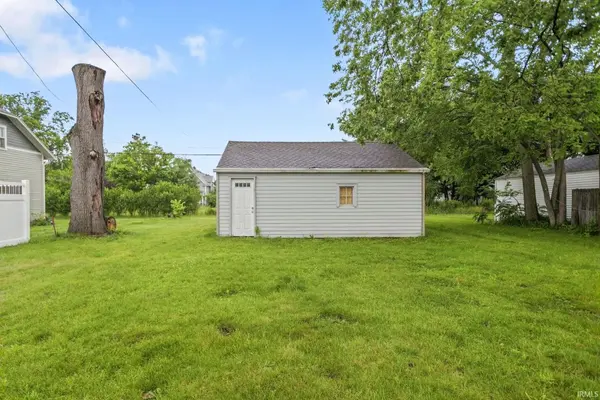 935 S 26th ST, South Bend, IN 46615-1715