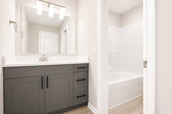 3559 Canal Square DR, New Haven, IN 46774-2042