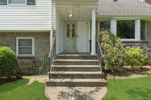 148 Lincoln ST, Garden City, NY 11530