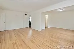 176 Nassau BLVD #1, Garden City South, NY 11530