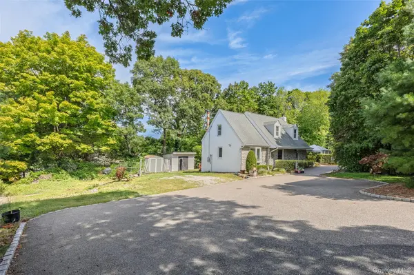 73 Ridgewood AVE, Selden, NY 11784