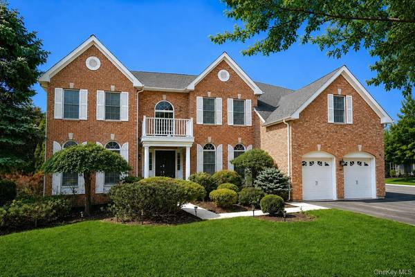 16 Eagle CT, White Plains, NY 10605