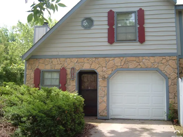 1913 W 3rd TER, Lawrence, KS 66044