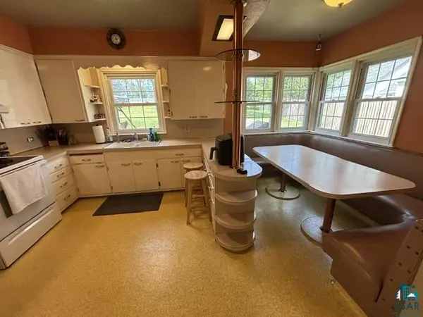 3809 E 2nd Ave, Hibbing, MN 55746