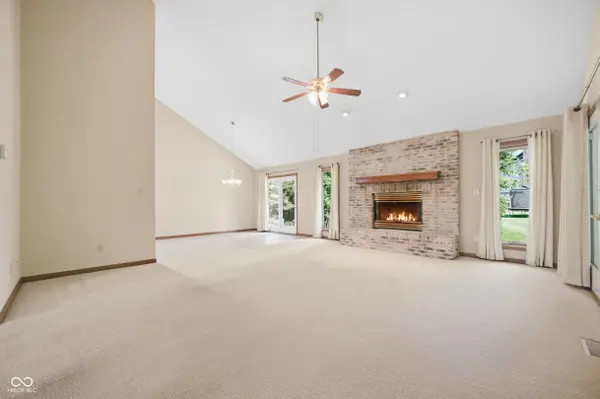 1909 Lakeside LN, Indianapolis, IN 46229