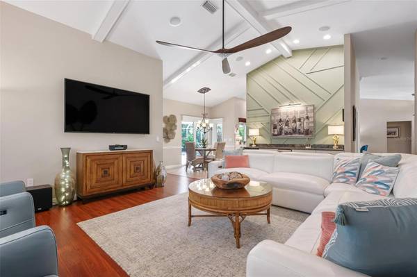512 WARWICK DR, Venice, FL 34293