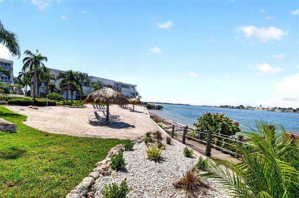 6021 BAHIA DEL MAR CIR #137, St Petersburg, FL, 33715 photo 33