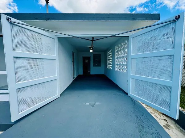 COMUNIDAD VILLAS DEL RIO #106, Toa Alta, PR 00953