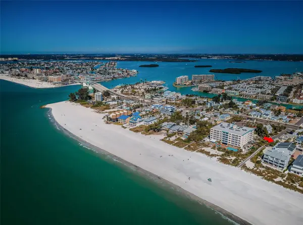 12274 1ST ST W #8, Treasure Island, FL 33706