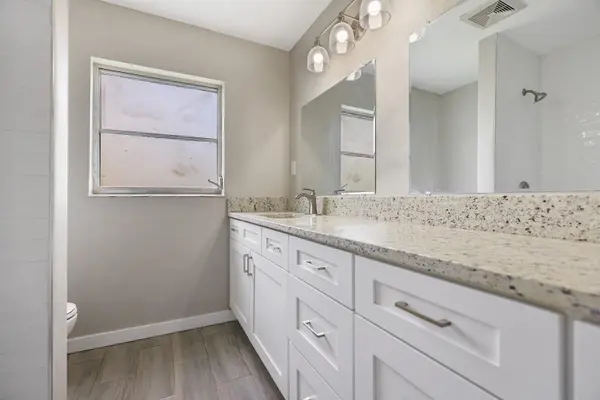702 DESERT HILLS WAY, Sun City Center, FL 33573