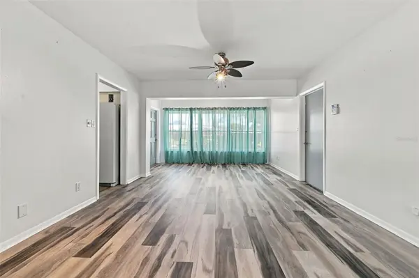 8353 CANDLEWOOD RD, Seminole, FL 33777