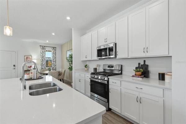 122 ANCHOR LINE DR, Apollo Beach, FL, 33572 photo 2