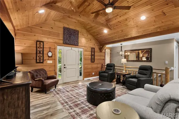 10302 Dellwood CT, Foristell, MO 63348