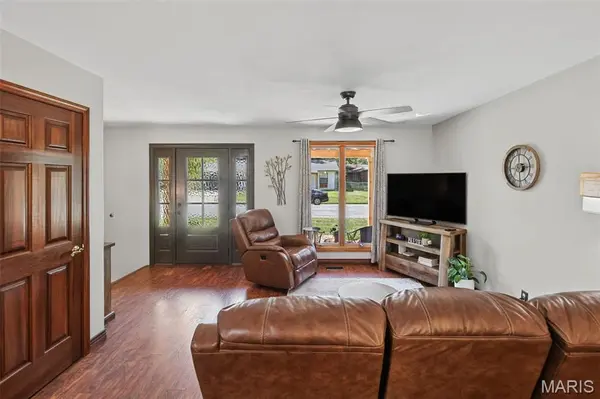 511 Rebecca DR, O'fallon, IL 62269