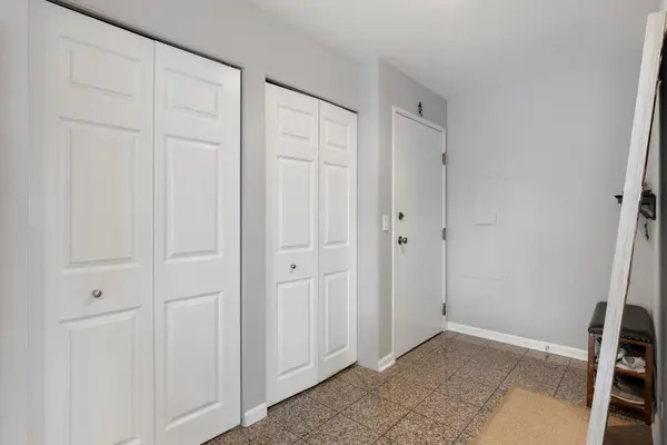 8620 WAUKEGAN RD #405, Morton Grove, IL 60053